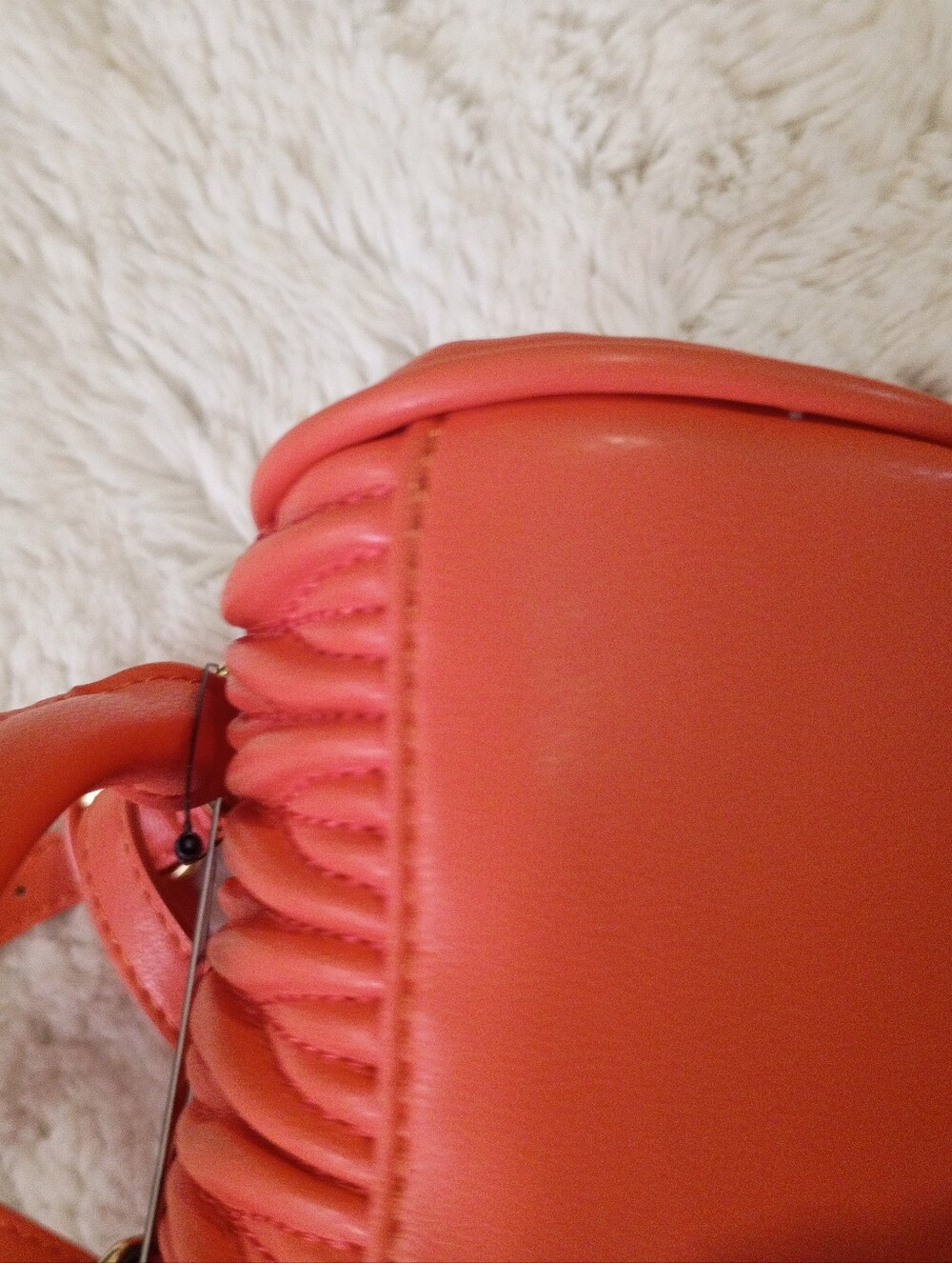 Forever 21 Quilted Mini Barrel Crossbody - Picture 3 of 6